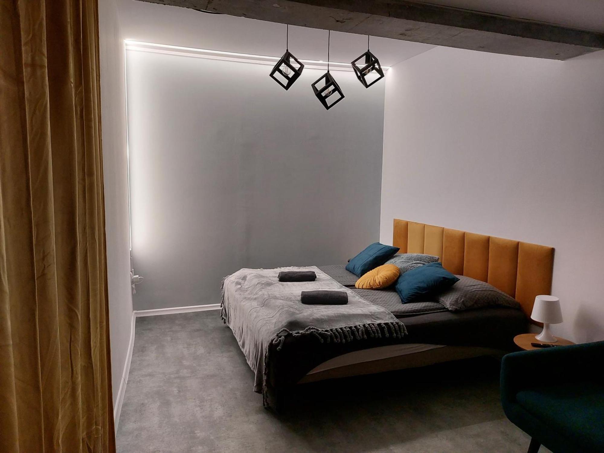 Flores Apartament كاتوفيتسه الغرفة الصورة